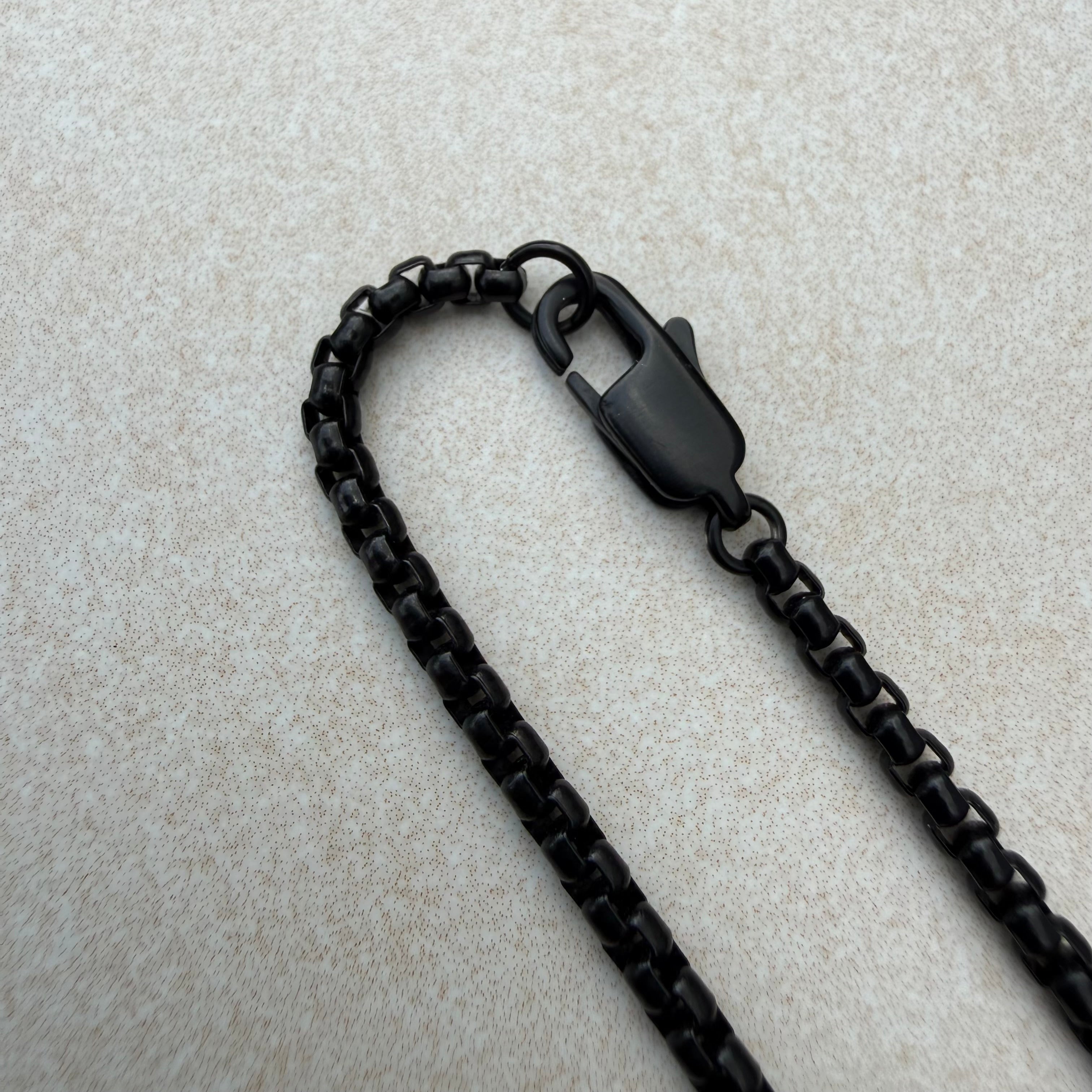 Mentis | Man Pendant